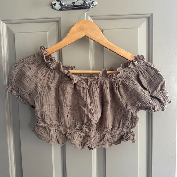 Off the Shoulder Linen Top - Picture 2 of 3